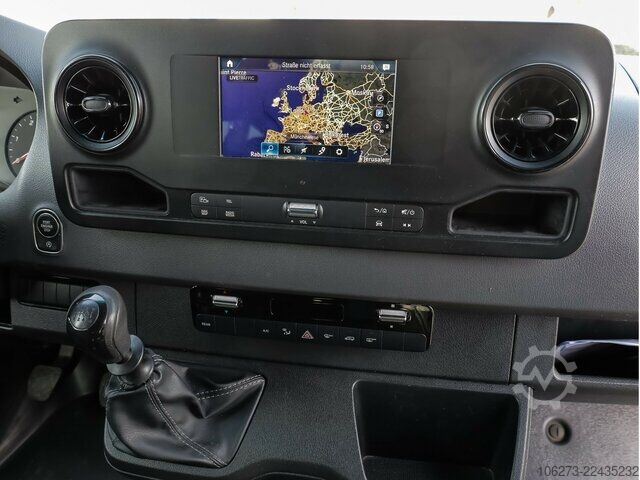 Van Mercedes-Benz Sprinter 317 CDI Kombi,Rollstuhllift,8Sitze