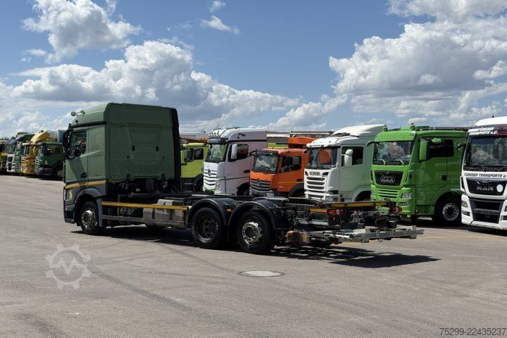 Wechselfahrgestell LKW Mercedes-Benz Actros 2542 6x2 BDF+HB / Swiss-Vehicle