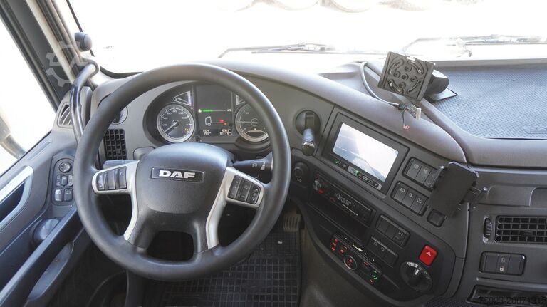 Standard-SZM DAF XF450 FTP SC 6X2 SPACECAB