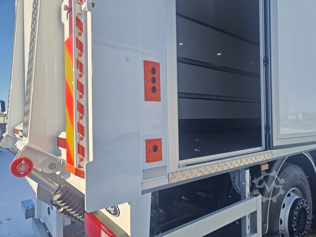 Truck with box body Ford Truck F-Line 2633 6x2 - Garantie 1+1 jaar