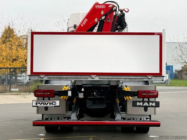Loading platform MAN TGS 33.520 6x6 BL Pritsche Kran Fassi F235A.2.24