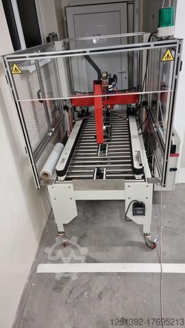 Verpakkingsmachine voor karton Industrytech cardboard packaging machine