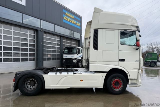 Standard tractor unit DAF XF460 4x2