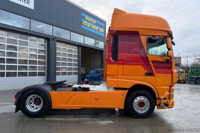 Standard tractor unit DAF XF510 4x2 ADR