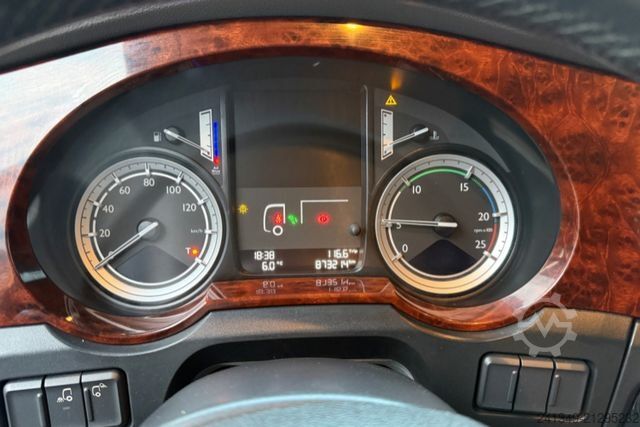 Standard tractor unit DAF XF510 4x2 ADR