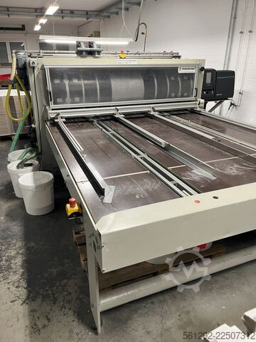 Machine à coller des rabats Stock Maschinenbau SFAM 2020
