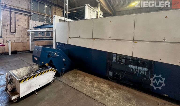 Laser cutting machine TRUMPF TruLaser 5030 mit Doppelturm-Lagersystem