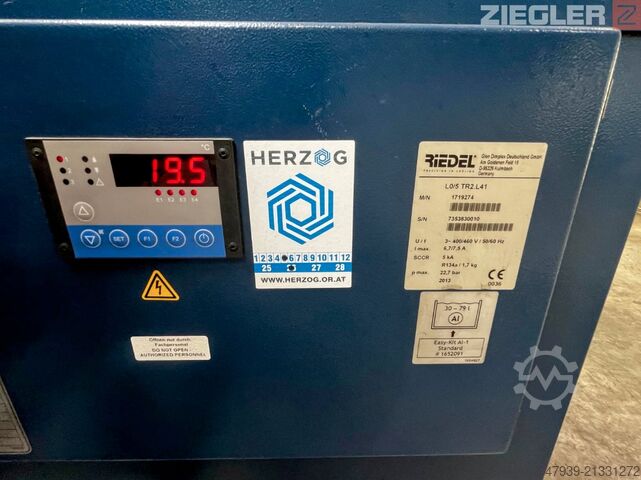 Laser cutting machine TRUMPF TruLaser 5030 mit Doppelturm-Lagersystem