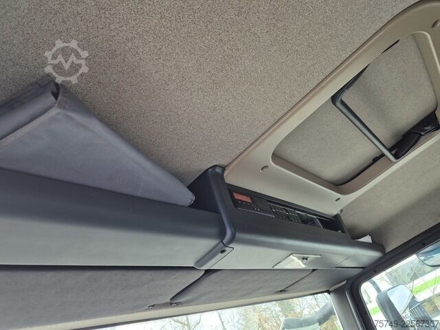 Haakarm vrachtwagen man TGL 12.250 BL City Abrollkipper  AHK Euro 6