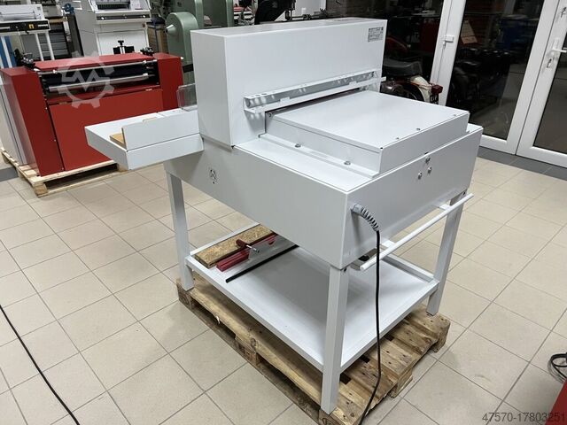Řezací stroj na papír Paper cutting guillotine Ideal 5255