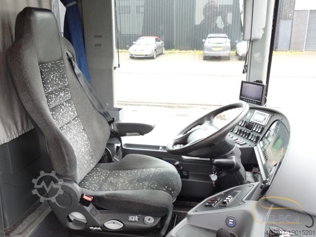 Autobus międzymiastowy MERCEDES-BENZ Integro 49 Sitze mit Lift Euro 5