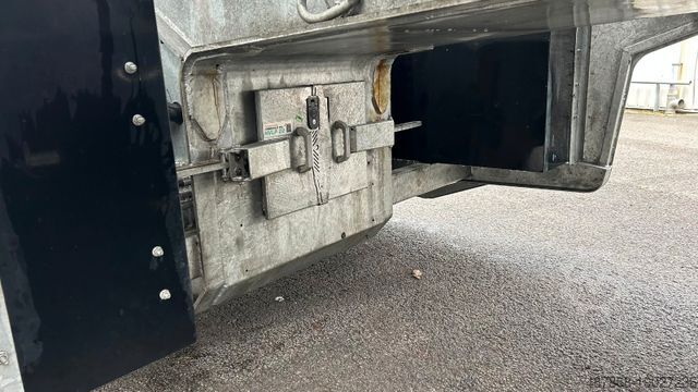 Biltransporter sættevogn TT-STU car auto transporter