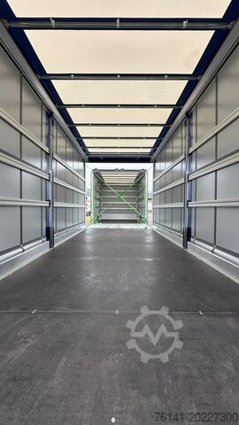 Transporter con pianale e telone Iveco Daily 35S18 A8