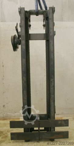 Staplermast Clark 2,0 to 4,0m