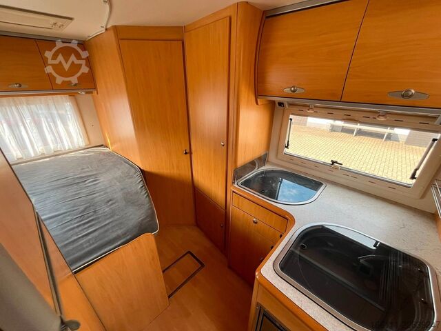 Poluintegrisani kamper CRISTALL H 620 - Festbett - Solar - Klima - Markise