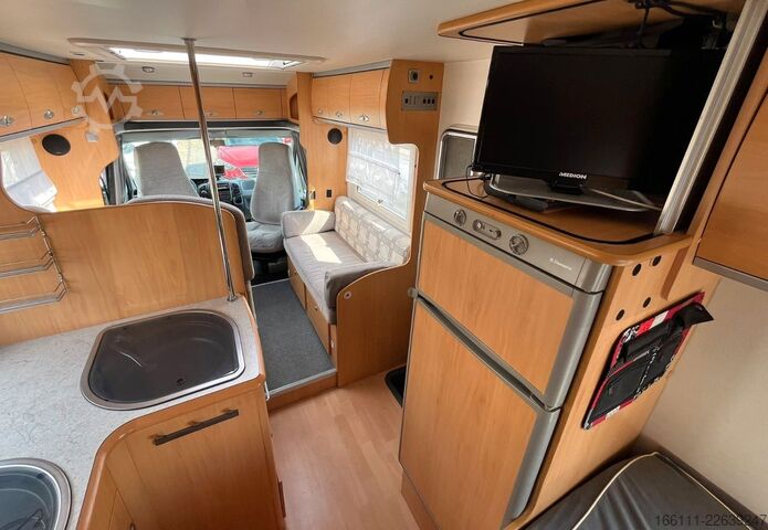 Poluintegrisani kamper CRISTALL H 620 - Festbett - Solar - Klima - Markise