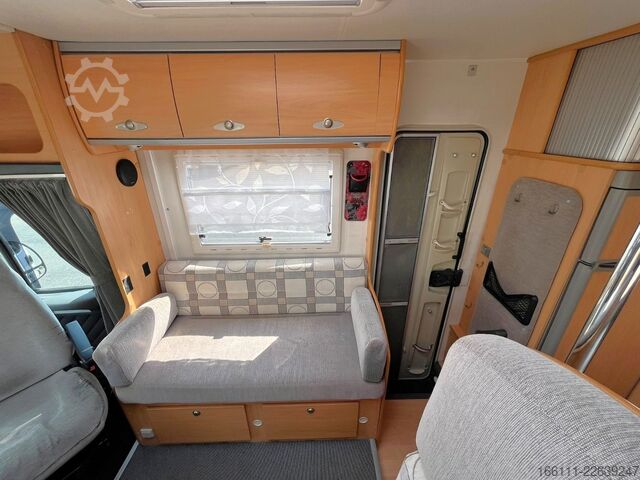 Poluintegrisani kamper CRISTALL H 620 - Festbett - Solar - Klima - Markise
