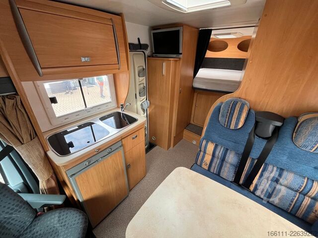 Halvintegrerad husbil CHALLENGER Genesis 34 - Festbett -  - Solar -
