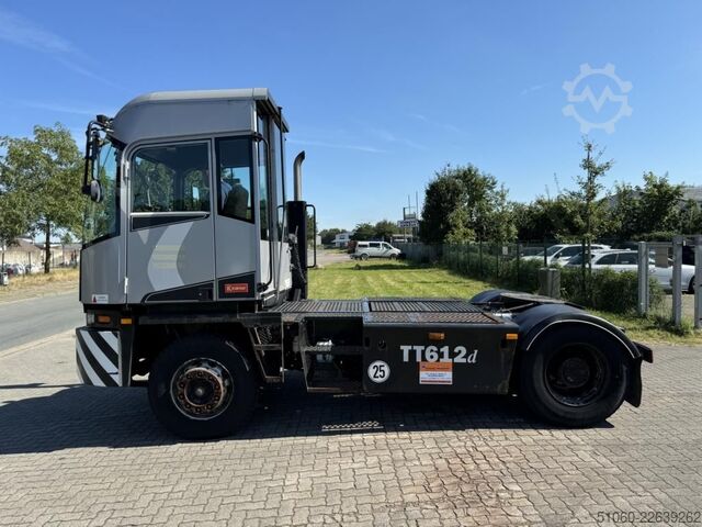 Terminal traktor Kalmar TT612D