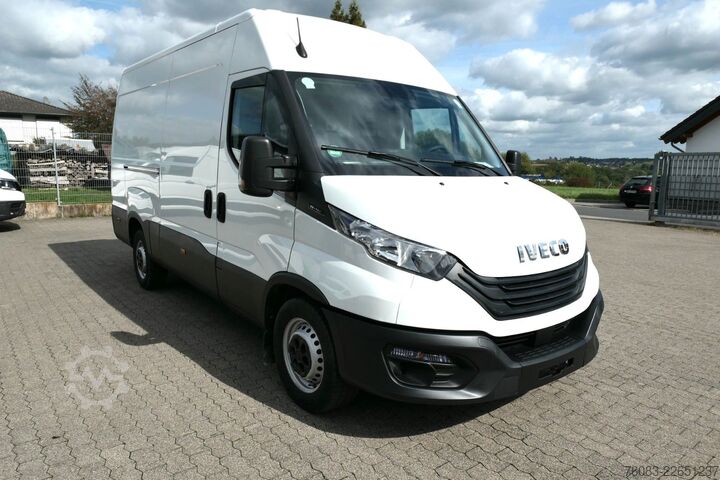 Dodávka s vysokou střechou IVECO Daily35-160 L2H2 Klimaautomatik Kamera