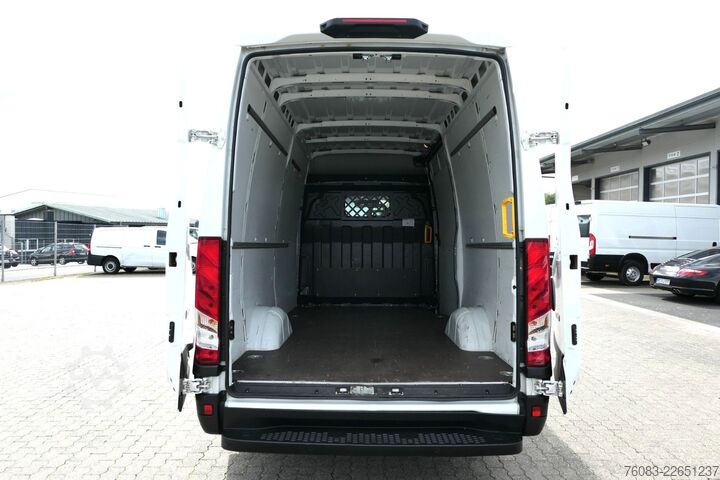 Dodávka s vysokou střechou IVECO Daily35-160 L2H2 Klimaautomatik Kamera