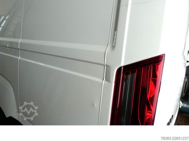 Komercijalno vozilo sa visokim krovom IVECO Daily35-160 L2H2 Klimaautomatik Kamera