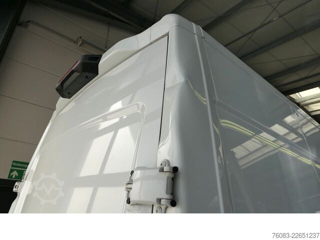 Komercijalno vozilo sa visokim krovom IVECO Daily35-160 L2H2 Klimaautomatik Kamera