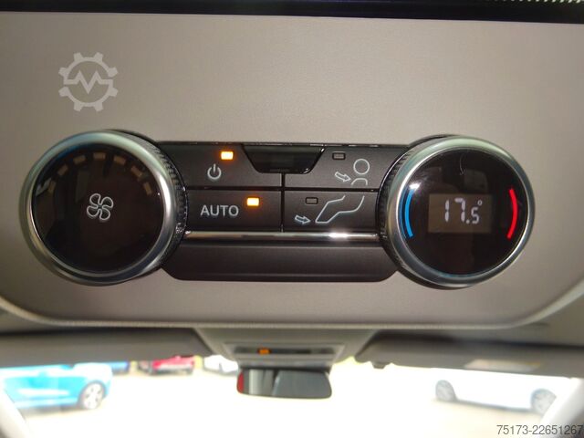 Kleinbus FORD Tourneo Custom L1 Sport PHEV AHK Exklusiv 360Kam
