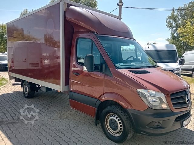 Vrachtwagen met bakwagen MERCEDES-BENZ Sprinter 316 CDI 906.131.13