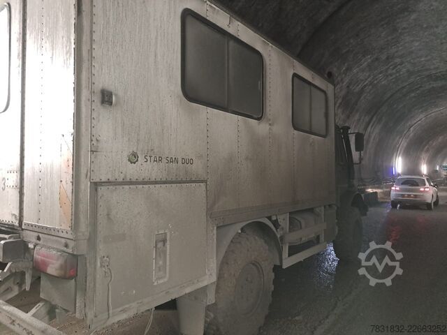 Caminhão para fins especiais Unimog U 4000