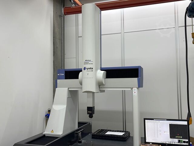 Koordinatenmessmaschine Mitutoyo Crysta Apex C776