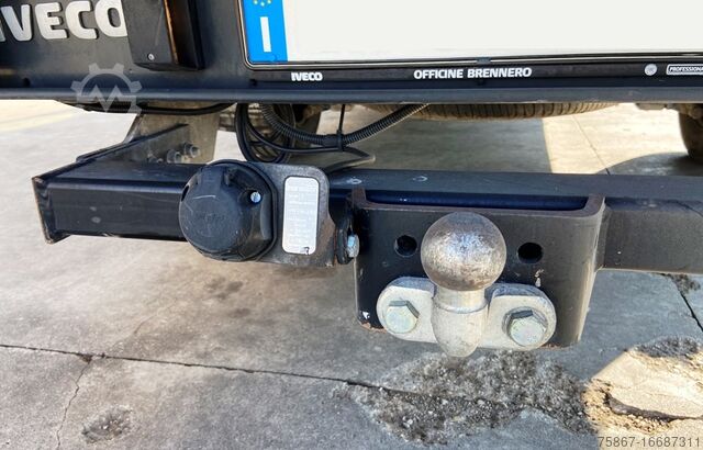 Vrachtwagen met vaste laadbak Iveco DAILY 35S15