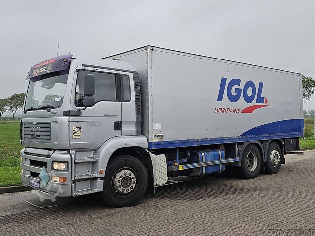 Kuffert MAN 26.390 TGA 6X2 TAILLIFT