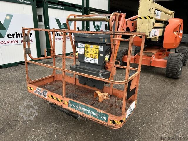 Plataforma de trabajo telescópica articulada JLG 450AJ (3216)