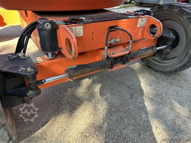 Plataforma de trabajo telescópica articulada JLG 600 AJ (3218)