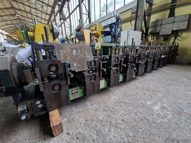 Profilieranlage 16 Stationen  300 x 2 mm
