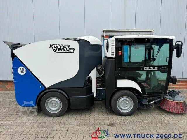 Barredora de calzadas Boschung Boschung S2 URBAN Sweeper - EURO 6 - Klima