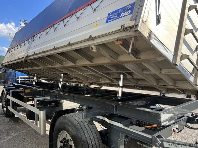 Tipper Mercedes-Benz Actros 2551