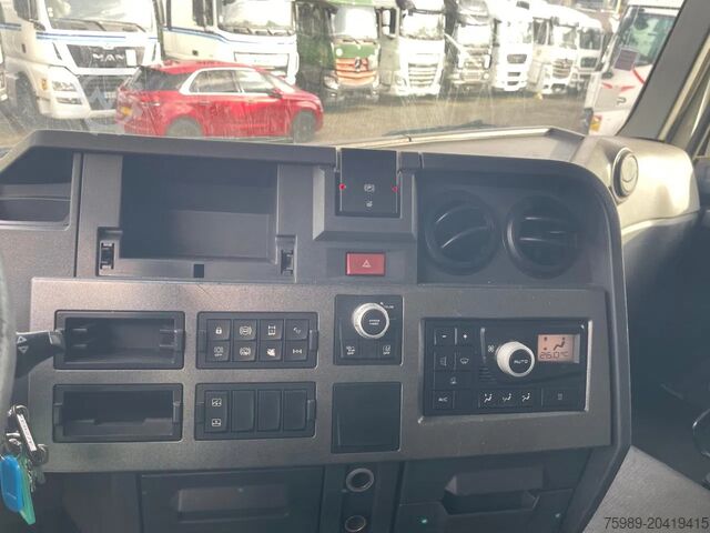 Standard-SZM Renault T460 VF611A168KD031205 , year 2019, FRIGO Franc...