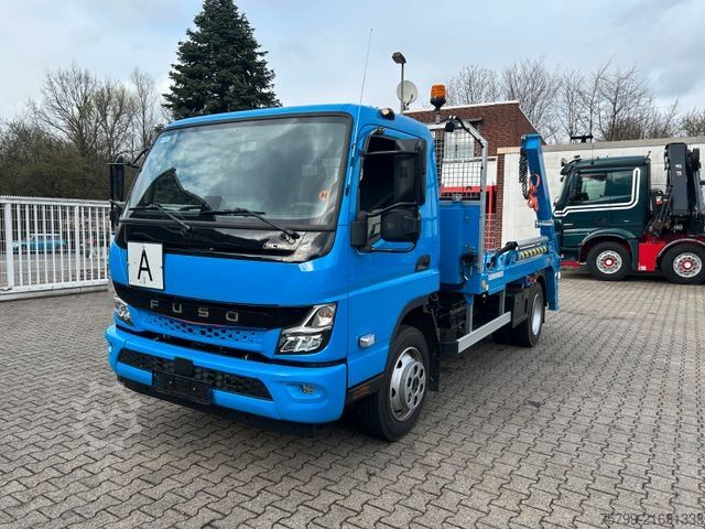 Skip truck MITSUBISHI Fuso Ecanter 9C18 E  nur 1594 km !