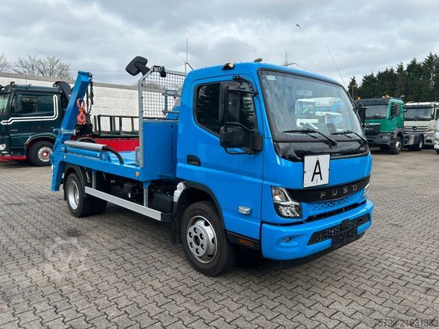 Skip truck MITSUBISHI Fuso Ecanter 9C18 E  nur 1594 km !
