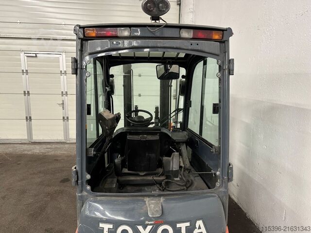 Electric 3-wheel forklift Toyota 8FBET20 - FREIHUB-Mast !!!
