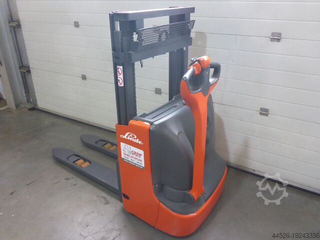 Hoogheffende truck Linde L12