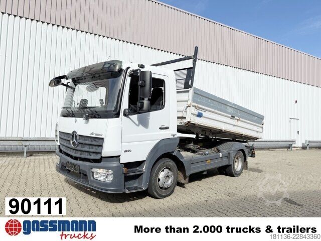Transporter mit Kipper Mercedes-Benz Atego 821 K 4x2, 2x AHK