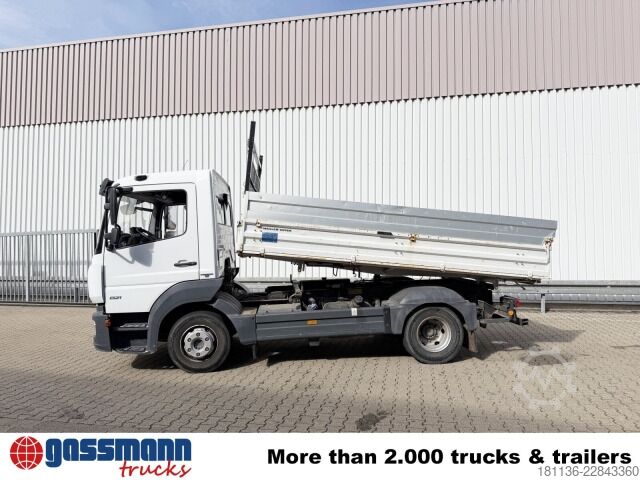 Transporter mit Kipper Mercedes-Benz Atego 821 K 4x2, 2x AHK