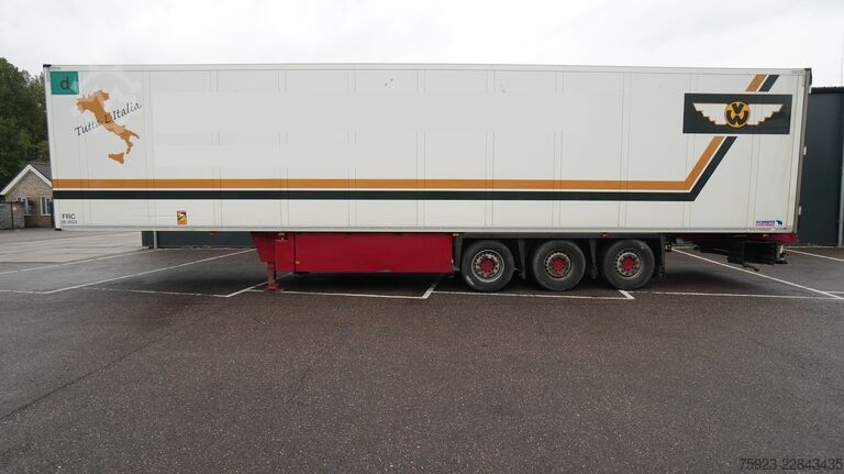 Transport chłodniczy/mrożony Schmitz Cargobull 3 AXLE FRIGO TRAILER WITH THERMO KING SLXi