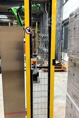 Csomagoló és rakodó berendezés Robotic System for Carton Packaging and Stacking