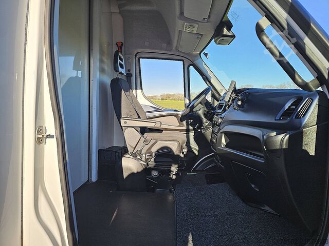 Suitcase IVECO DAILY 70C18 ac automaat EURO6