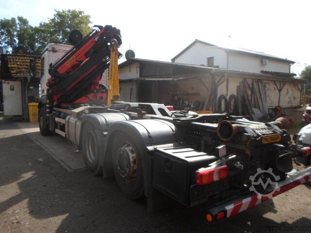 Camion scarrabile MERCEDES-BENZ 2843/6x2/Abroller-Kran PK 22002+JIB 060.