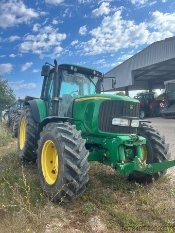 Ciągnik John Deere 6520
